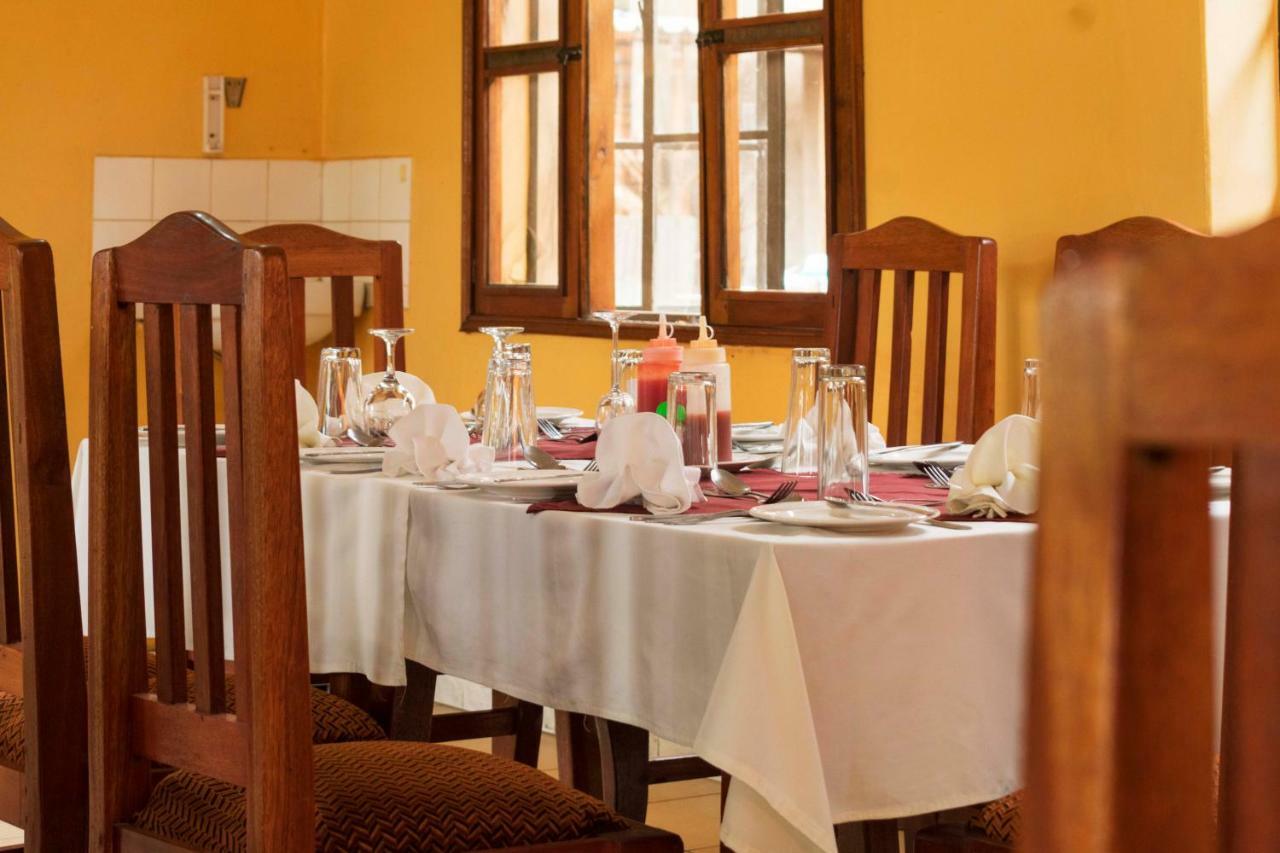Rwenzori International Hotel Kasese 外观 照片