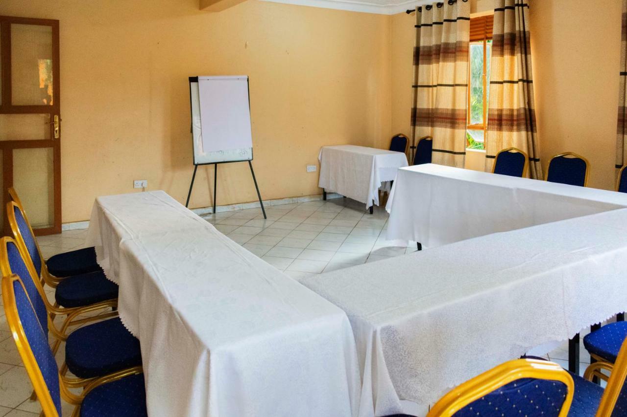 Rwenzori International Hotel Kasese 外观 照片
