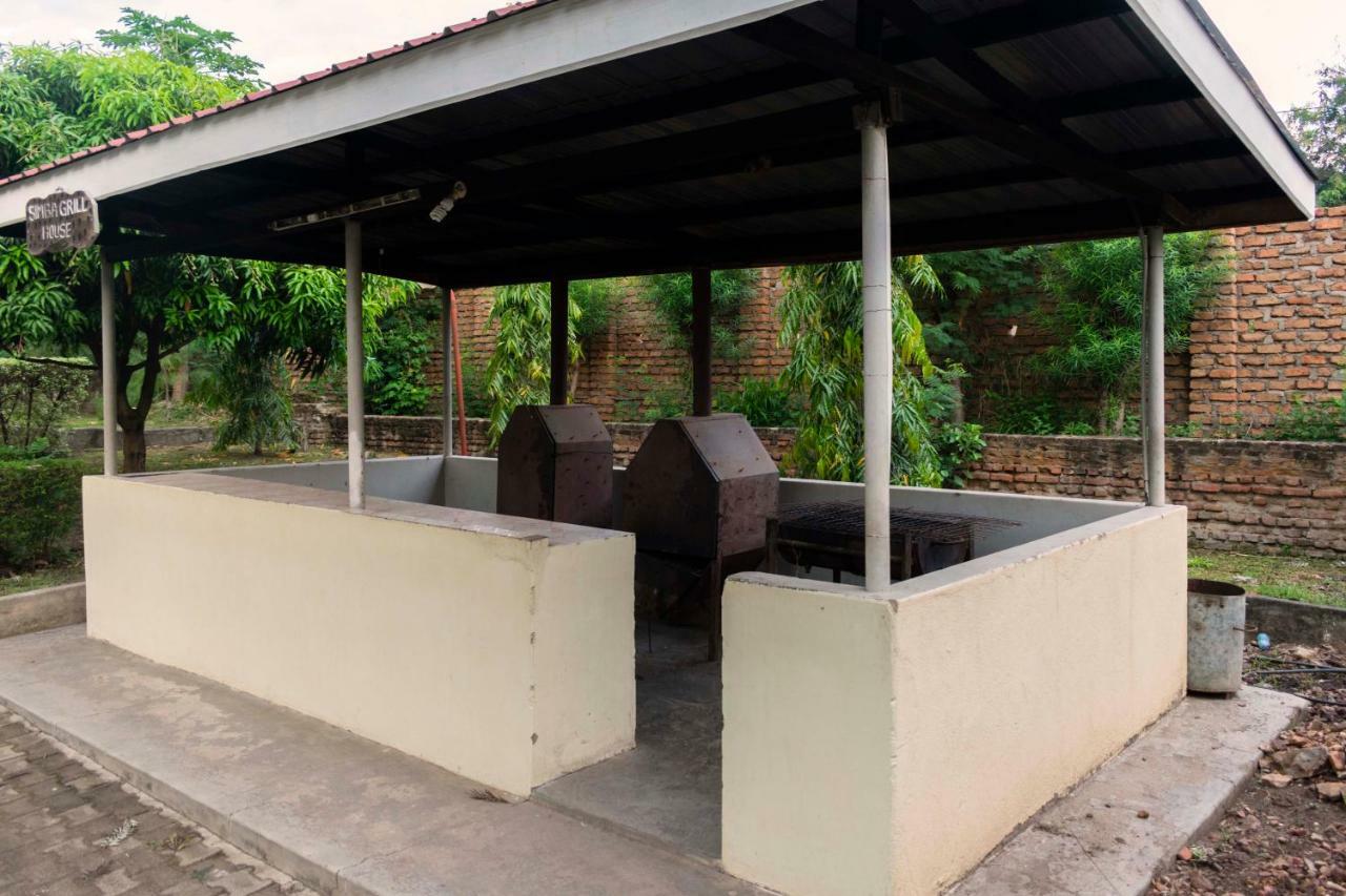 Rwenzori International Hotel Kasese 外观 照片
