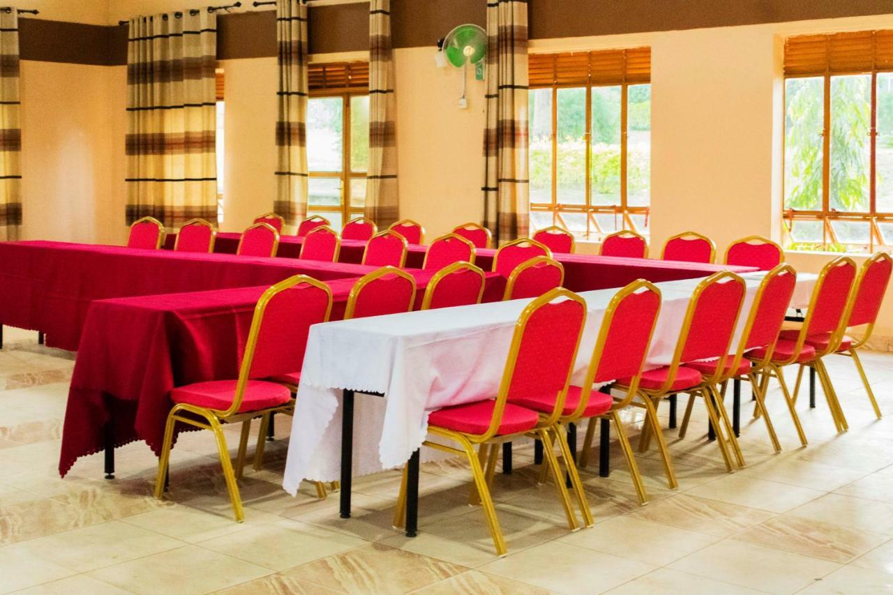 Rwenzori International Hotel Kasese 外观 照片